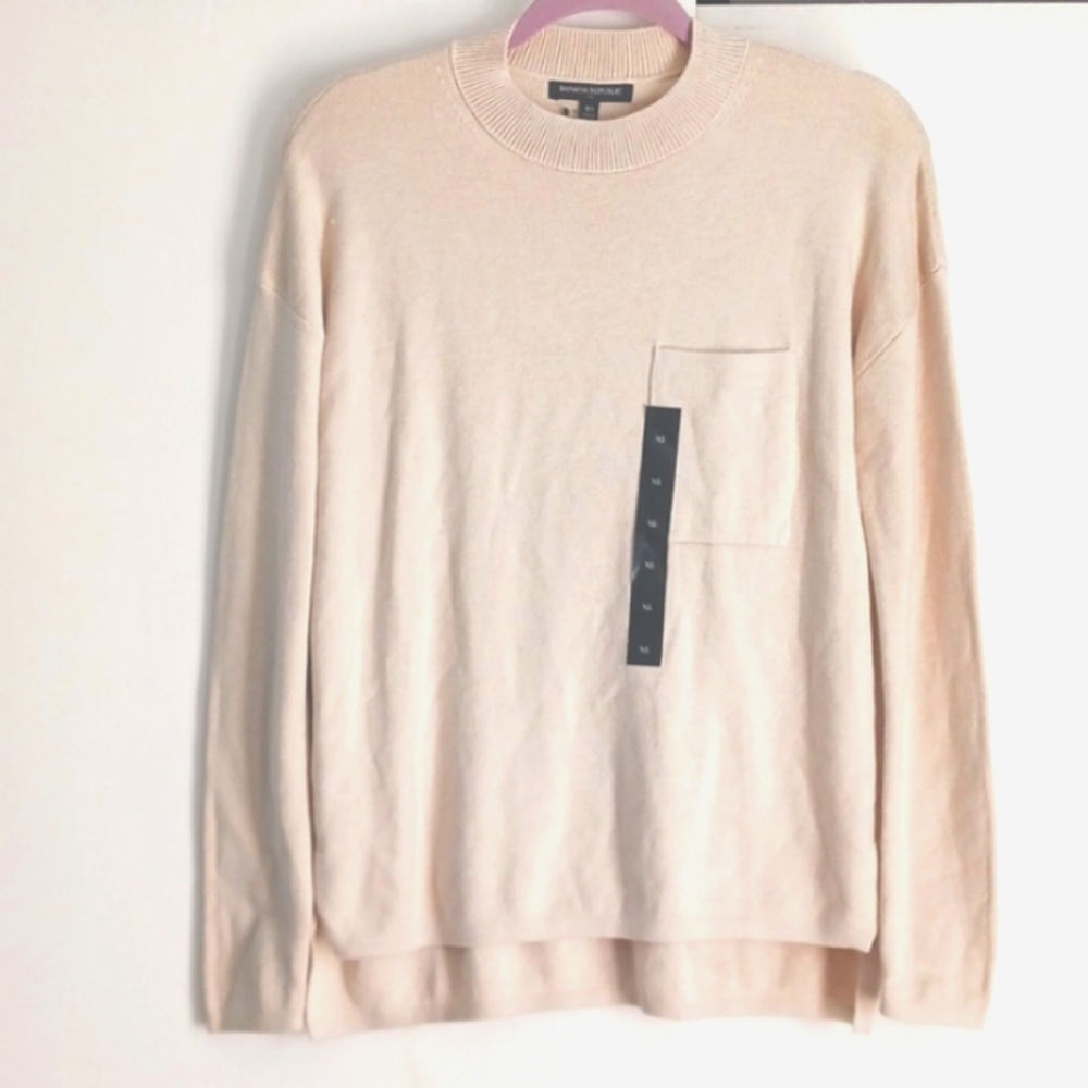 Banana Republic Light Beige Sweater in Size XS (NWT)